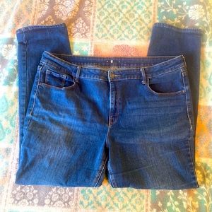 Old Navy size 18 straight leg curvy jeans